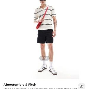 Abercrombie & Fitch Men's Black and White striped shirt